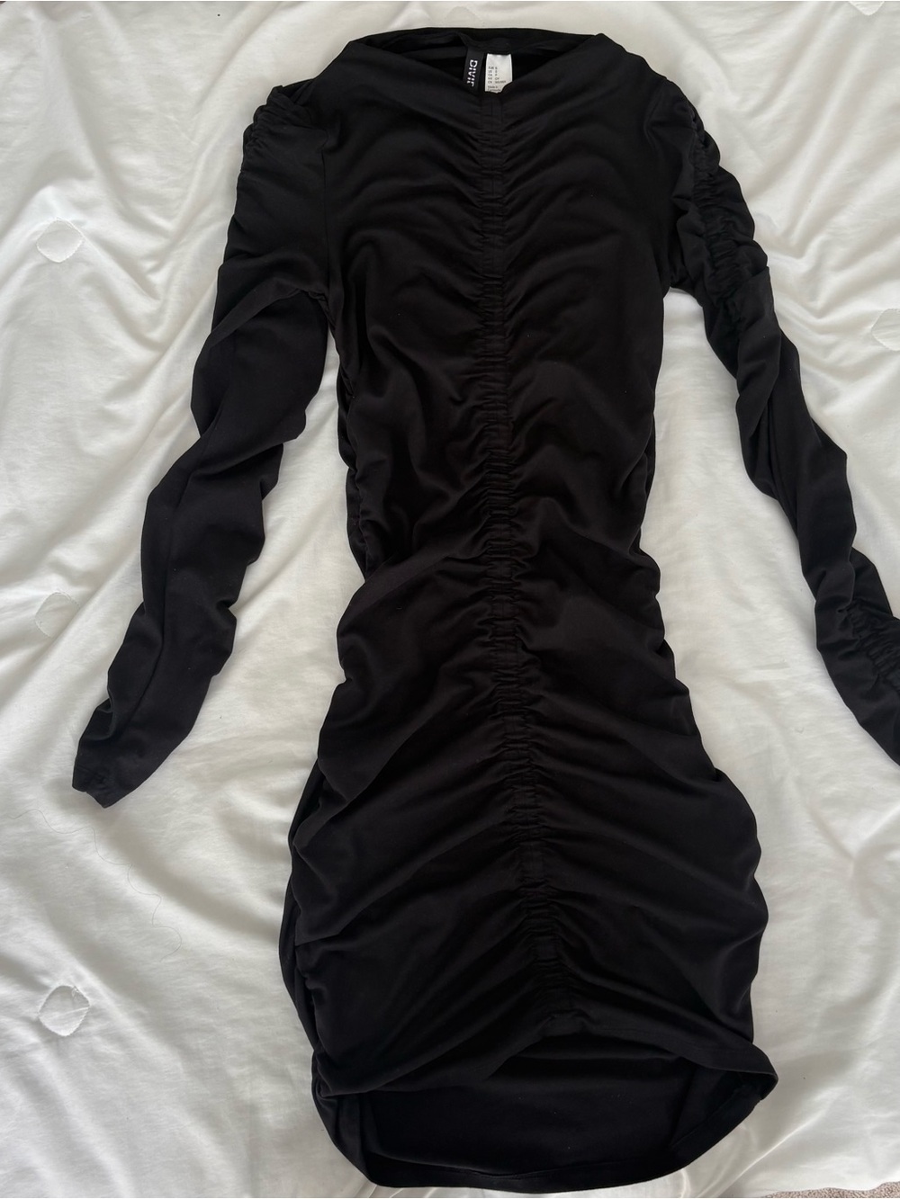 Divided Black Ruched Long-Sleeve Bodycon Dress